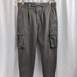 I love Ugly women's size large dark green cargo chino pants A5